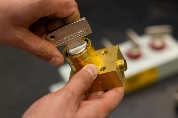Bolt lock
